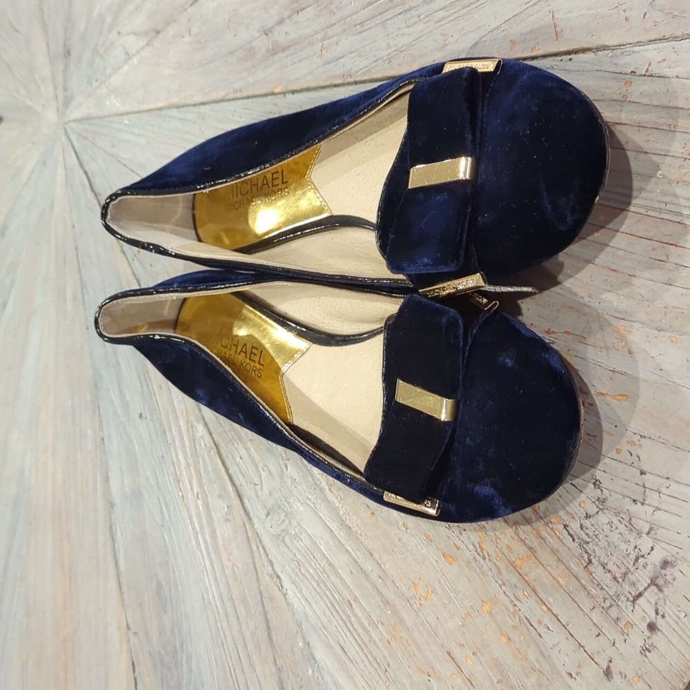 MICHAEL Michael Kors 'Delphine' Ballet Flat - Picture 3 of 8